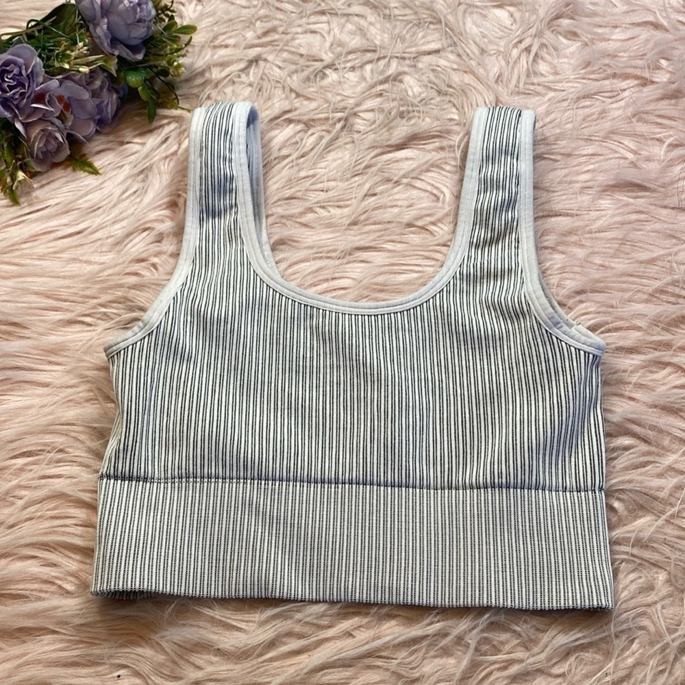 Good American White Black Stripe Seamless Sports Bra sz 0/1